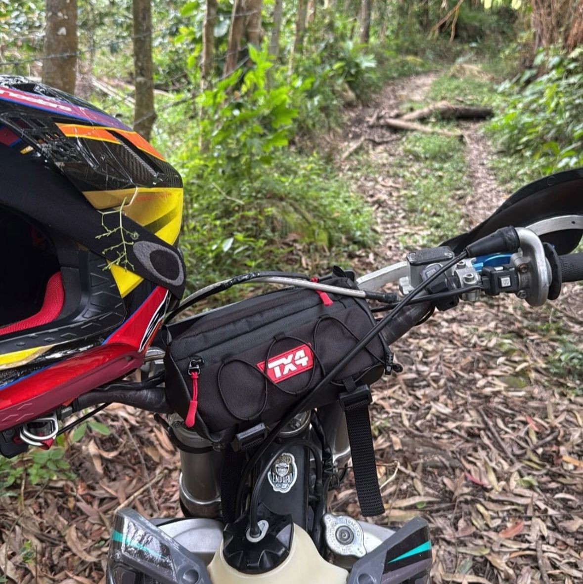 BOLSO DE MANUBRIO PEQUE?O PARA MOTO TX4