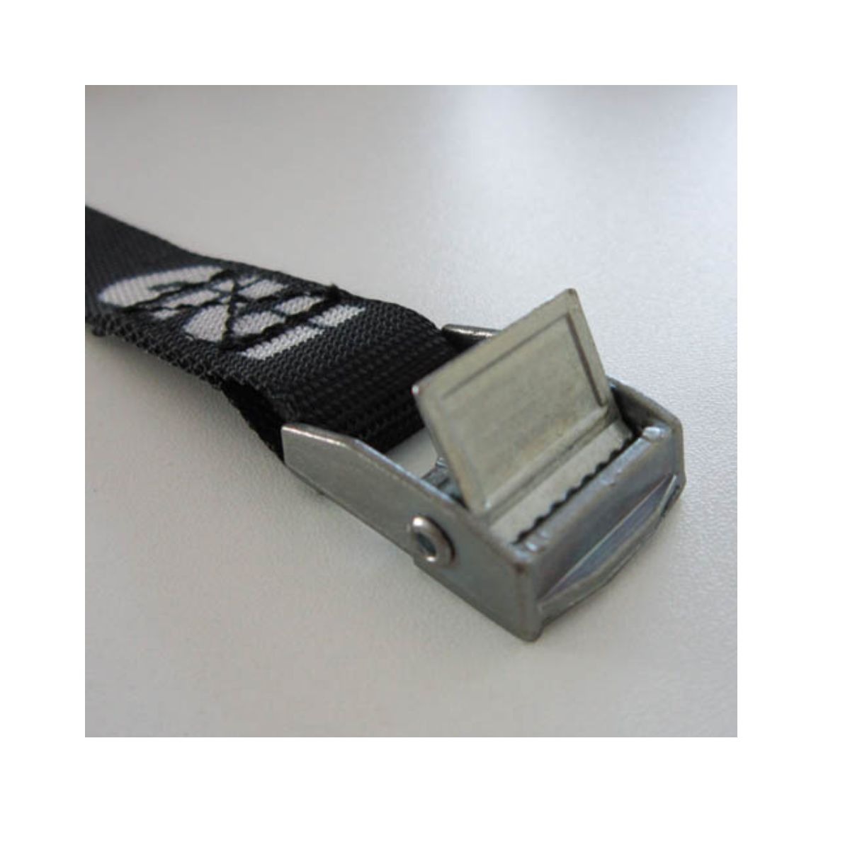 JUEGO DE CORREAS CON HEBILLA DE SEGURIDAD